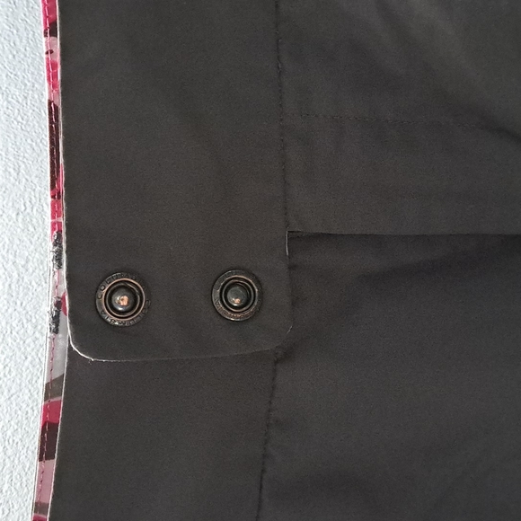 Columbia Grey Athleisure Hiking Shorts - Picture 3 of 7